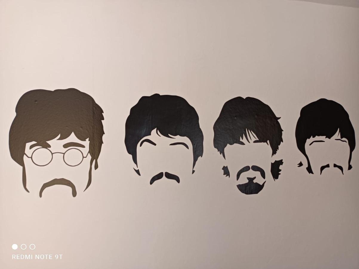 Casa Beatles Del Valle Pinos del Valle Luaran gambar
